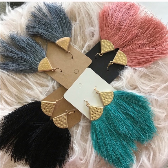 Black, Fringe Drop Dangle Earrings - Picture 5 of 5